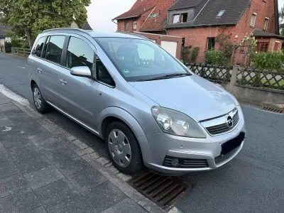 Gebraucht Opel Zafira 94 PS (69 kW) 2007 Silber Van / Kleinbus
