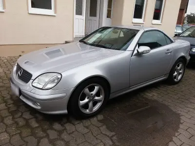 Gebraucht Mercedes SLK200 163 PS (119 kW) 2001 Silber Cabrio