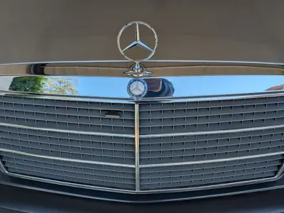 Second-hand Mercedes 190 132 CP (97 kW) 1988 Argintiu Berlinǎ