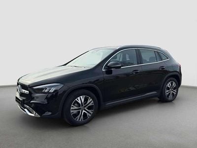 Gebraucht Mercedes GLA200 163 PS (119 kW) 2025 Metalliclack kosmosschwarz SUV