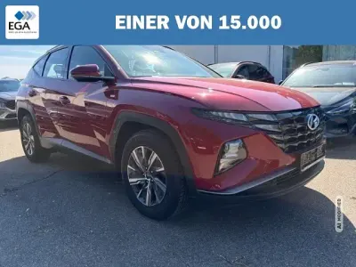 Gebraucht Hyundai Tucson Select 150 PS (110 kW) 2021 Rot metallic SUV