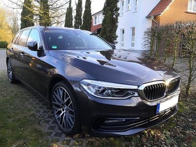 Gebraucht BMW 530 Sport Line 265 PS (194 kW) 2018 Grau Kombi