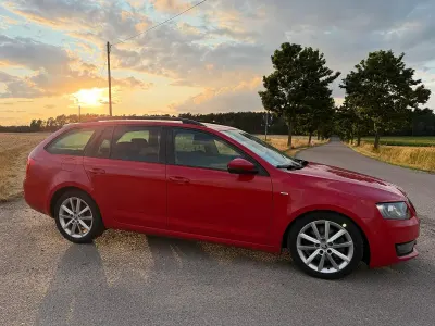 Gebraucht Skoda Octavia Joy 179 PS (131 kW) 2015 Rot Kombi