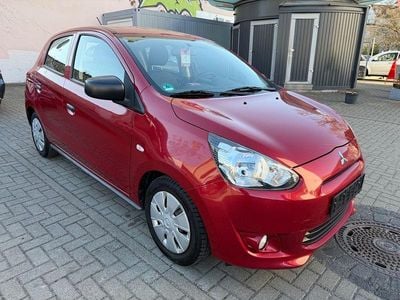 Gebraucht Mitsubishi Space Star Classic Collection 71 PS (52 kW) 2014 Rot Van / Kleinbus