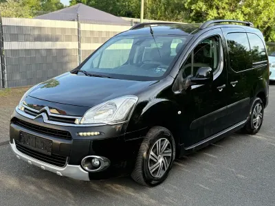 Gebraucht Citroën Berlingo XTR 114 PS (83 kW) 2015 Schwarz Van / Kleinbus