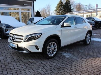 Gebraucht Mercedes GLA180 122 PS (89 kW) 2016 Weiß SUV