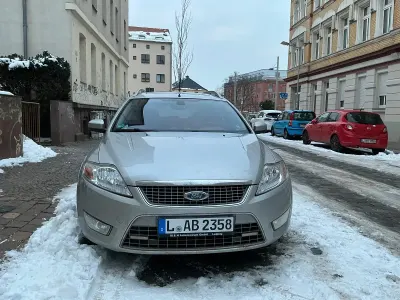 Gebraucht Ford Mondeo 140 PS (102 kW) 2008 Silber Kombi
