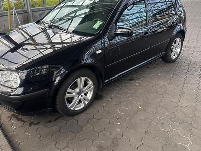 Gebraucht VW Golf IV 75 PS (55 kW) 2000 Schwarz Kleinwagen