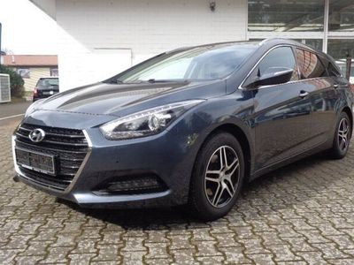 gebraucht Hyundai i40 CW BlueTrend CRDI Kombi #Automatik#Navi#AHK abnehmbar