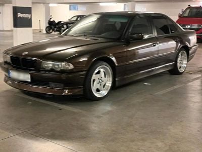 BMW 728