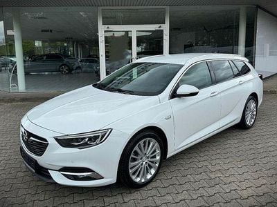 Weiß Gebraucht 2021 Opel Insignia Innovation Kombi | 12.600 € (Fairer Preis)