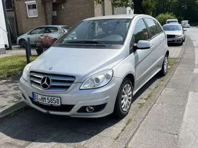 Gebraucht Mercedes B150 95 PS (69 kW) 2009 Van / Kleinbus