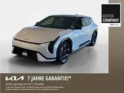 Neu Kia EV4 150 kW (204 PS) 2026 Weiß (deluxe weiss) Limousine