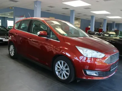 Używany Ford C-MAX Titanium 150 KM (110 kW) 2016 Czerwony Minivan