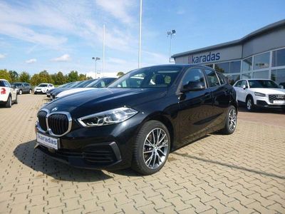 Schwarz Gebraucht 2022 BMW 118 Advantage Kleinwagen | 22.400 € (Fairer Preis)