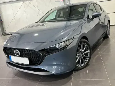 Gebraucht Mazda 3 122 PS (89 kW) 2021 Polymetal grey Limousine