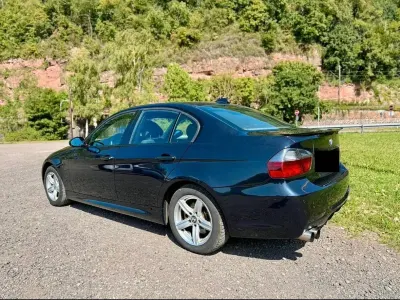 Gebraucht BMW 320 M Sport 173 PS (127 kW) 2006 Blau Limousine