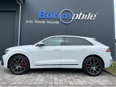 Gebraucht Audi SQ8 Sport 507 PS (372 kW) 2023 Gletscherweiss SUV