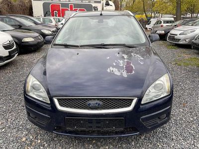 Gebraucht Ford Focus Titanium 136 PS (100 kW) 2005 Atlantikblau metallic Kombi