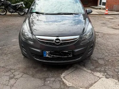 Usado Opel Corsa Color Edition 70 HP (51 kW) 2014 Cinzento Citadino