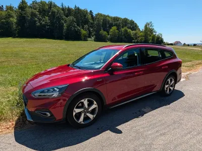 Gebraucht Ford Focus Active 150 PS (110 kW) 2019 Rot Kombi