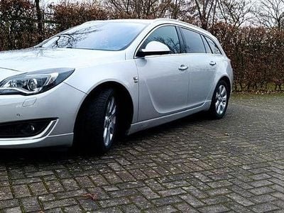Silber Gebraucht 2014 Opel Insignia Business Kombi | 10.300 € (Teuer)