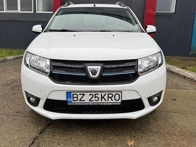 Weiß Gebraucht 2015 Dacia Logan Abholung | 6.300 €