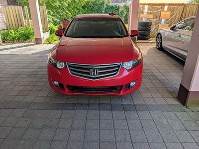 Second-hand Honda Accord Executive 201 CP (147 kW) 2010 Roșu Berlinǎ