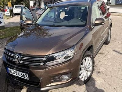 Gebraucht 2012 VW Tiguan Trendline SUV | 11.900 € (Teuer)