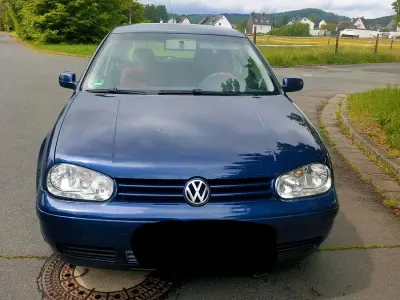 Używany VW Golf IV 101 KM (74 kW) 2003 Niebieski Sedan/Limuzyna