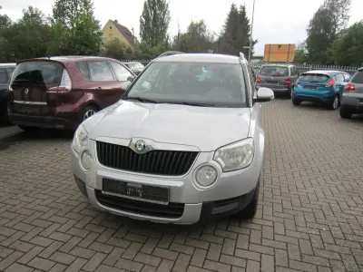 Gebraucht Skoda Yeti Plus Edition 110 PS (80 kW) 2013 Brilliantsilber metallic SUV