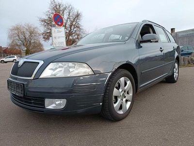 Gebraucht Skoda Octavia Ambiente 105 PS (77 kW) 2008 Grau Kombi