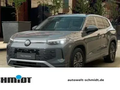 Neu VW Tayron Life 150 PS (110 kW) 2026 Grau SUV