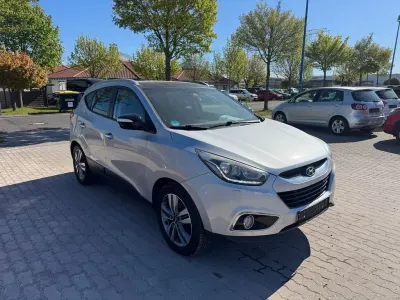 Usado Hyundai ix35 136 CV (100 kW) 2016 Plateado SUV