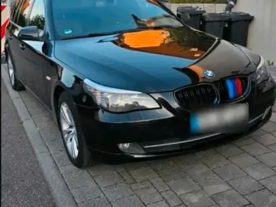 Gebraucht BMW 520 Sport Line 177 PS (130 kW) 2010 Schwarz Kombi