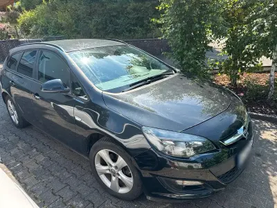 Gebraucht Opel Astra 165 PS (121 kW) 2015 Schwarz Kombi