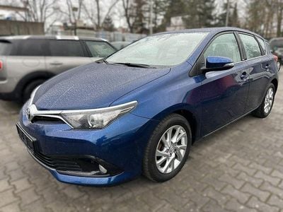 Usata Toyota Auris Edition-S 116 CV (85 kW) 2016 Blu Berlina