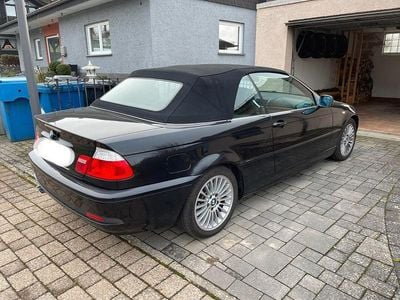 Gebraucht BMW 320 Cabriolet 170 PS (125 kW) 2003 Schwarz Cabrio