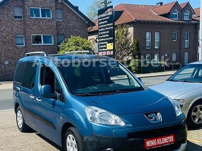 Second-hand Peugeot Partner 90 CP (66 kW) 2010 Albastru Monovolum