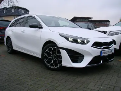Gebraucht Kia Ceed Sportswagon GT-Line 140 PS (102 kW) 2026 Deluxe white Kombi