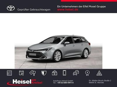 Gebraucht Toyota Corolla Team 140 PS (102 kW) 2024 Shimmering silver Kombi