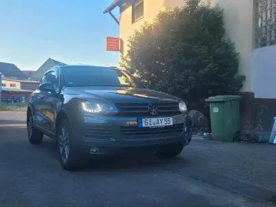 Gebraucht VW Touareg 245 PS (180 kW) 2011 Grau SUV