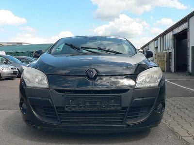 Second-hand Renault Mégane III Night&Day 131 CP (96 kW) 2011 Negru Coupe