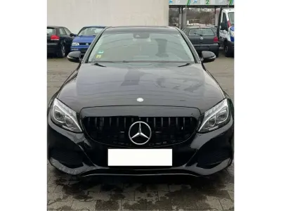 Gebraucht Mercedes C180 Avantgarde 156 PS (114 kW) 2015 Schwarz Limousine