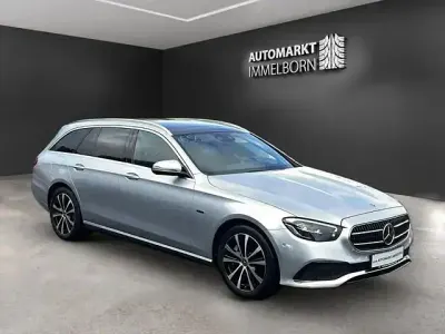 Gebraucht Mercedes E300 306 PS (225 kW) 2021 Hightech silber (metallic) Kombi
