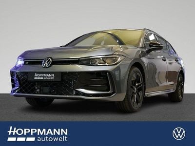 Gebraucht VW Passat R-line 177 PS (130 kW) 2025 Grau Kombi