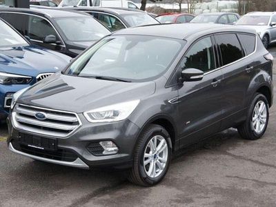 Gebraucht Ford Kuga Titanium 150 PS (110 kW) 2018 Grau SUV