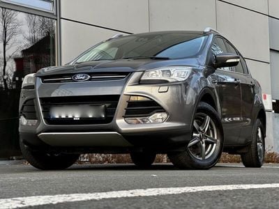 Grau Gebraucht 2014 Ford Kuga Titanium SUV | 9.911 € (Superpreis)