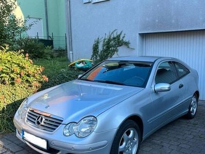 Mercedes C180