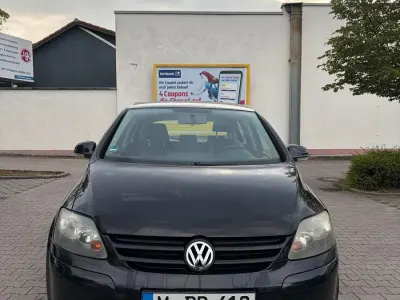 Używany VW Golf IV 102 KM (75 kW) 2006 Czarny Sedan/Limuzyna
